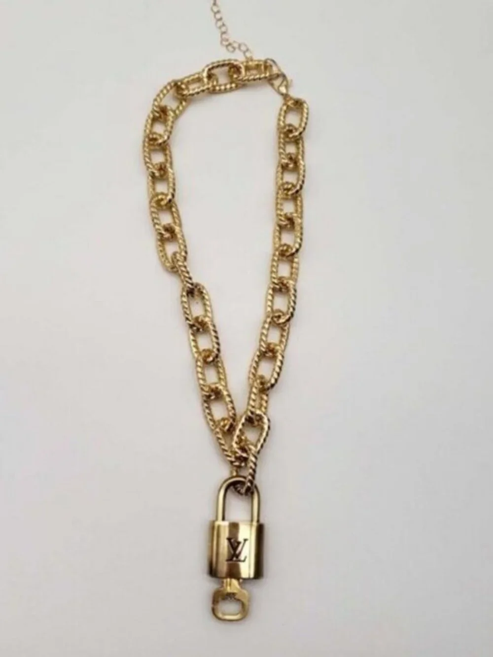 100% Auth Louis Vuitton Lock & Key with Unbranded Gold Plated Chain Necklace
